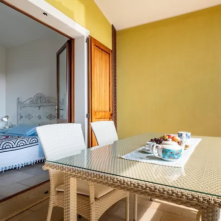 Apartament Ollastu Villasimius