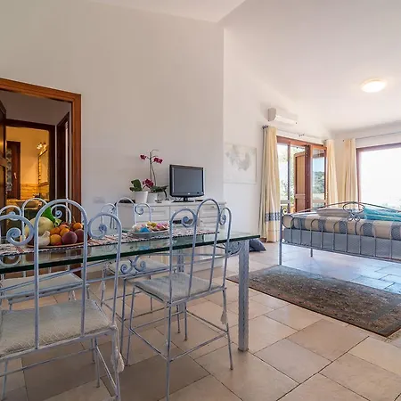 Apartment Ollastu